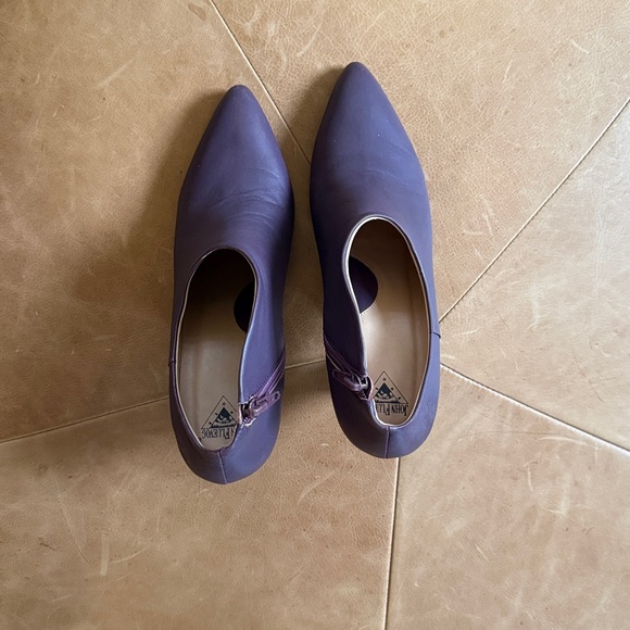 JOHN FLUEVOG super cute 6.5 bootie - Picture 6 of 13